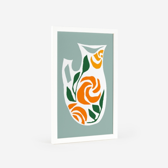 Poster de uma jarra branca com um padrão floral laranja e verde, em contraste com um fundo verde claro. 5